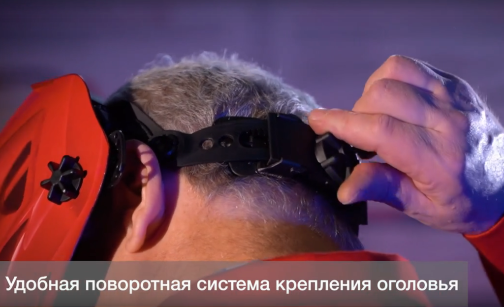 Удобная поворотная система крепления оголовья.png