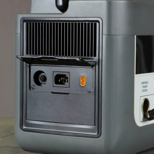 Портативная электростанция FUBAG AS 2400i (аккумулятор LiFePO4) в Грозном фото