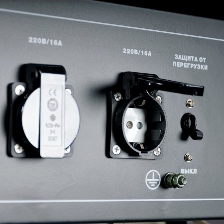 Бензиновый генератор FUBAG BS 3300 A ES с электростартером и коннектором автоматики в Грозном фото